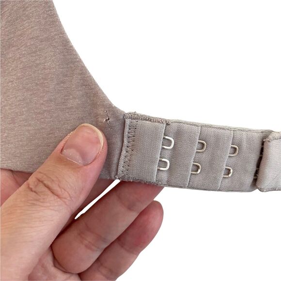 Victoria's Secret 34C Bra Uplift Semi Demi Lavender Purple Underwire Lined - Picture 5 of 8